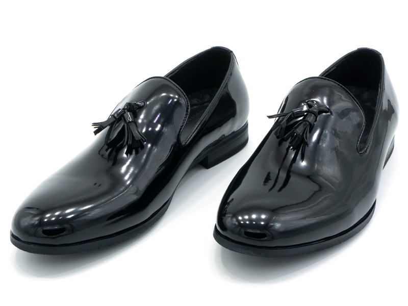 PATENT TASSEL MOCCASINS