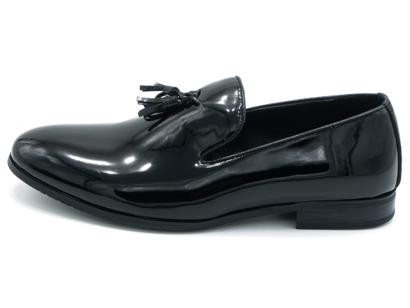 PATENT TASSEL MOCCASINS