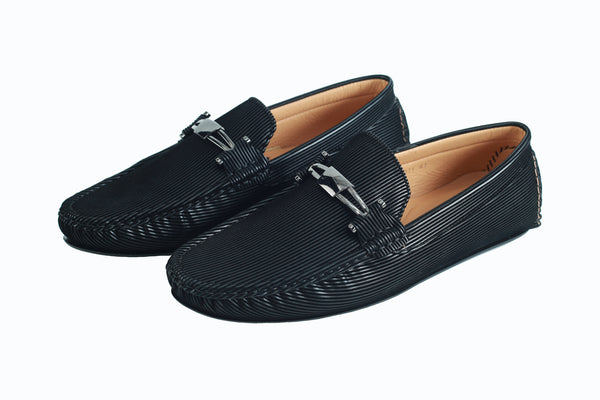 TEXTURE EMBOSSED LOAFERS