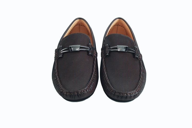 TEXTURE EMBOSSED LOAFERS